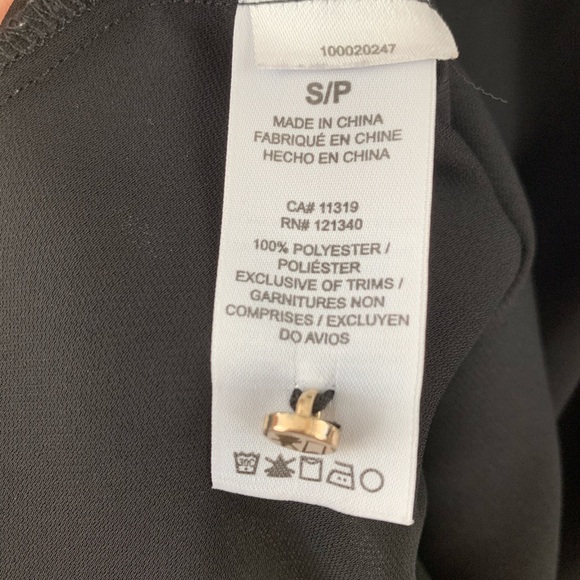 Black blouse - Dynamite - Picture 4 of 4